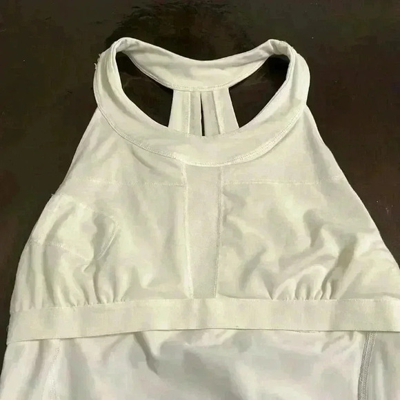 Lululemon womens top - Picture 7 of 7